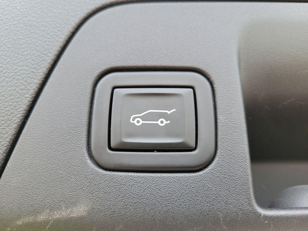 used 2023 Buick Envision car, priced at $24,999