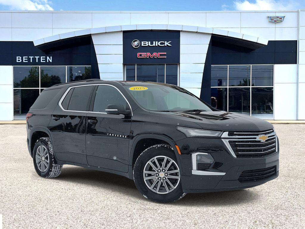 used 2023 Chevrolet Traverse car, priced at $32,999