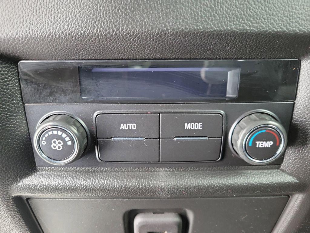 used 2023 Chevrolet Traverse car, priced at $32,999