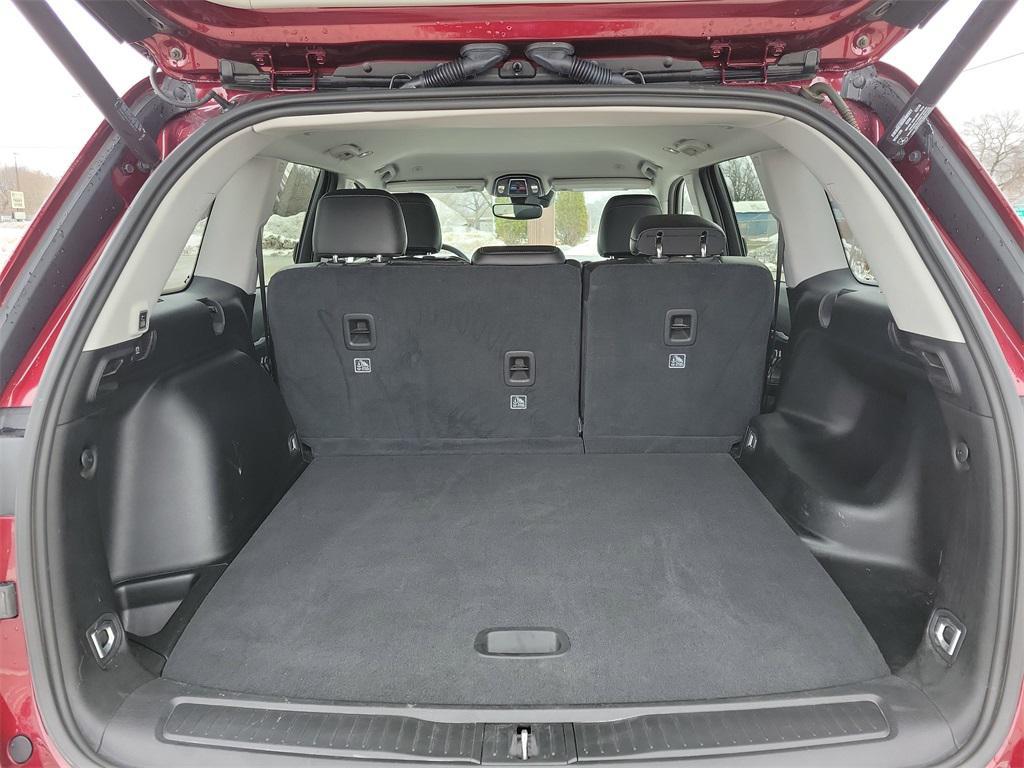 used 2023 Jeep Grand Cherokee car, priced at $32,999