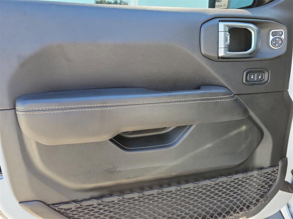 used 2022 Jeep Wrangler Unlimited car, priced at $28,999