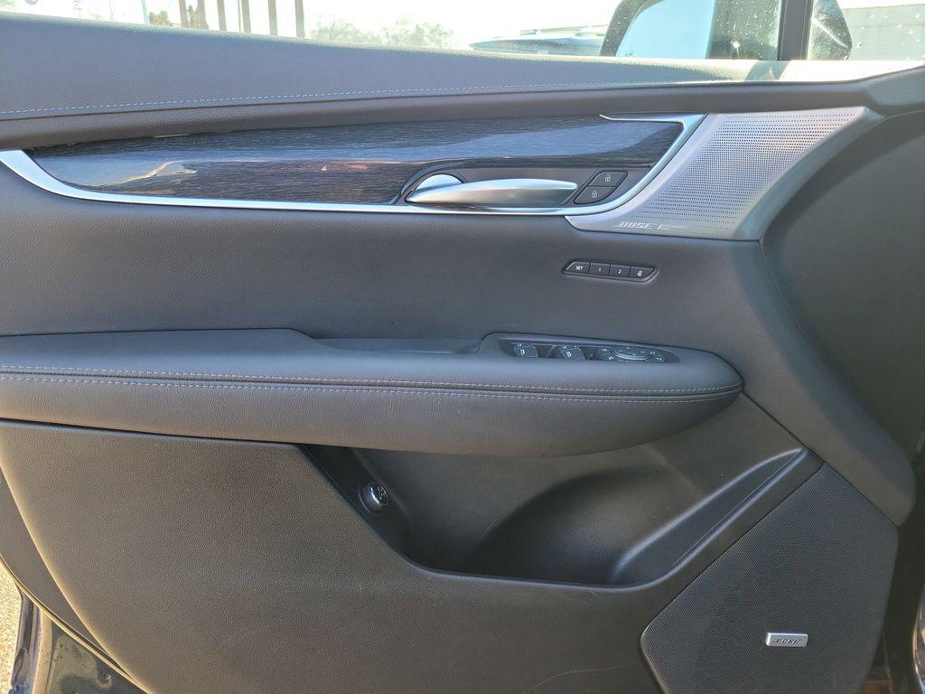 used 2023 Cadillac XT5 car, priced at $33,999