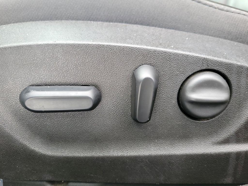 used 2016 Buick Regal car, priced at $9,577