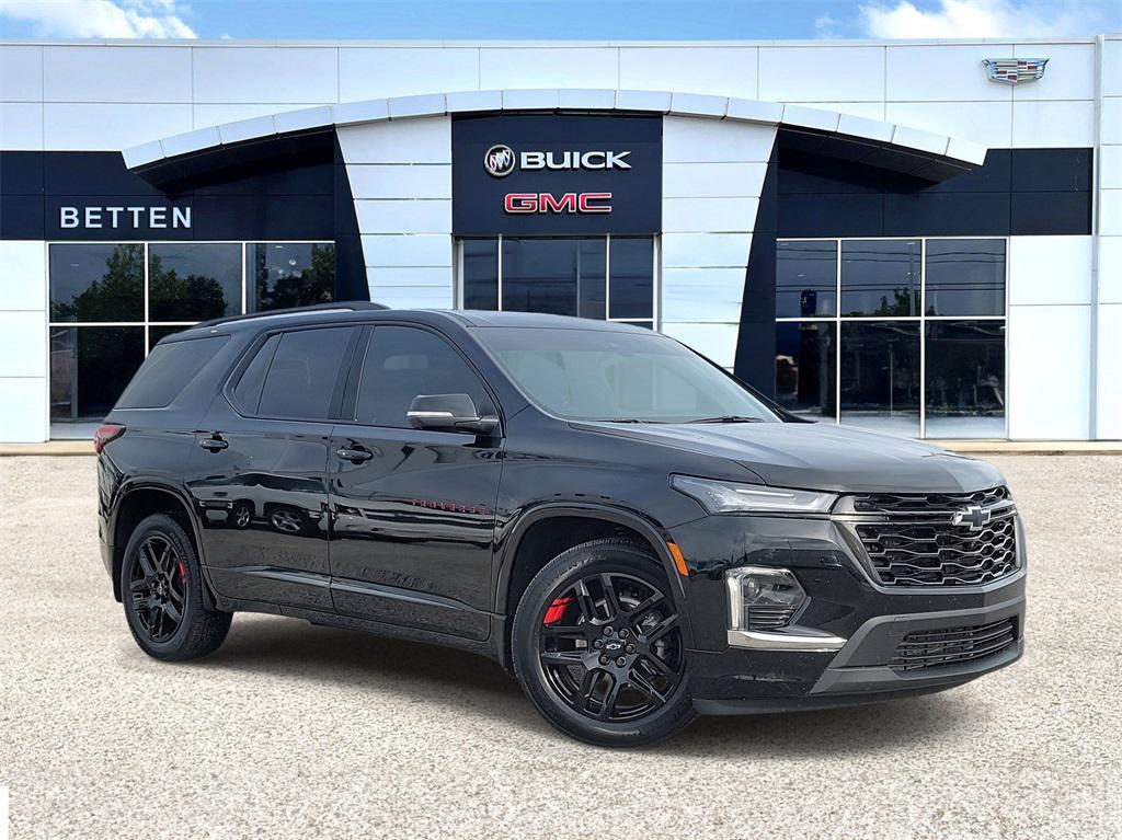 used 2023 Chevrolet Traverse car, priced at $40,999