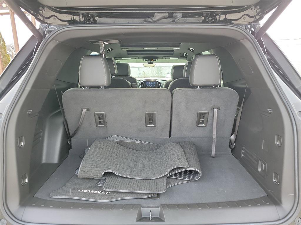 used 2023 Chevrolet Traverse car, priced at $40,999