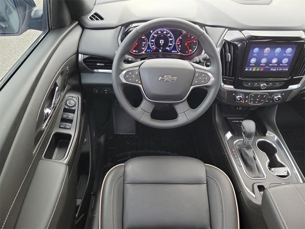 used 2023 Chevrolet Traverse car, priced at $40,999