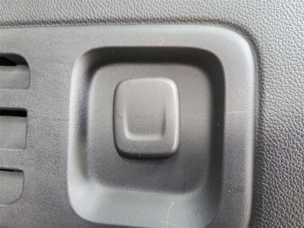 used 2023 Chevrolet Traverse car, priced at $40,999