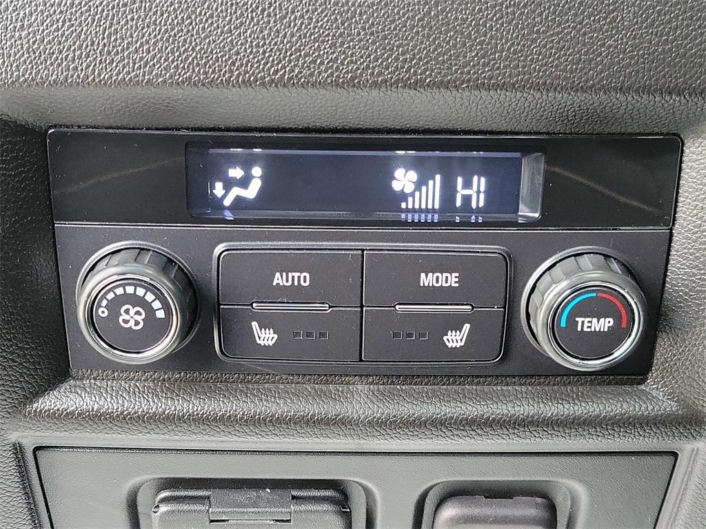 used 2023 Chevrolet Traverse car, priced at $40,999