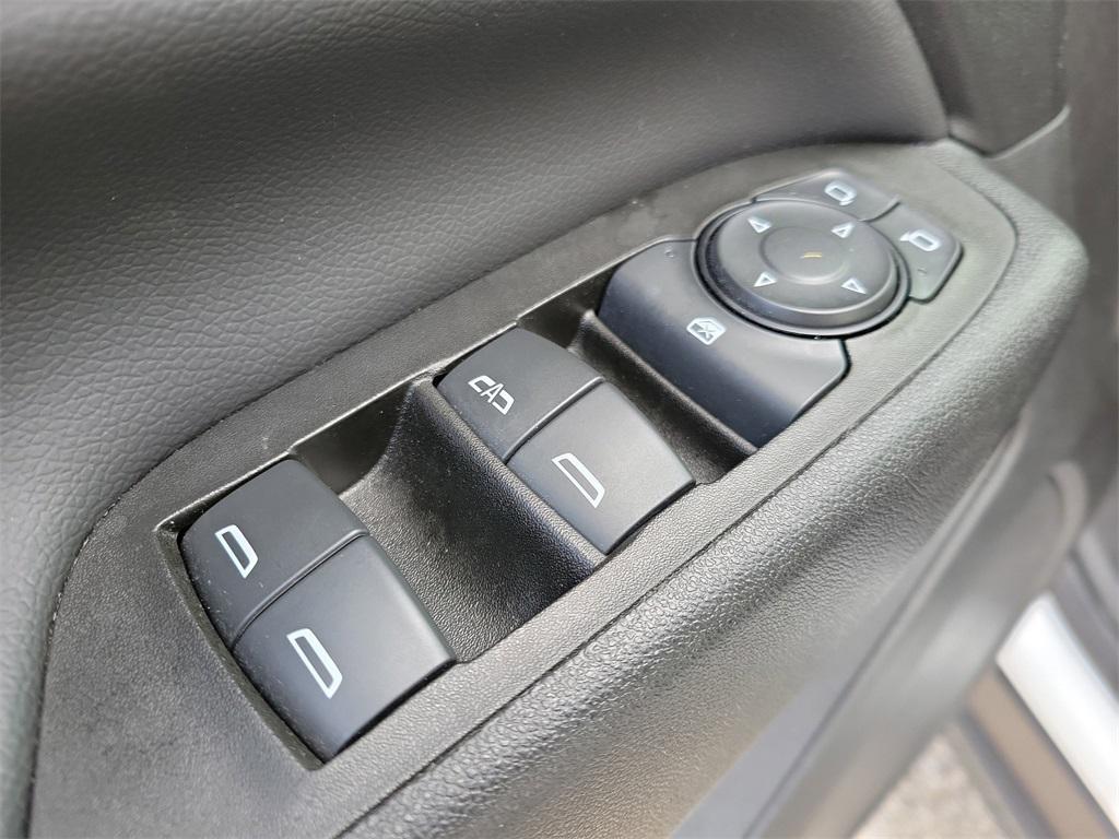 used 2022 Chevrolet Equinox car, priced at $21,998