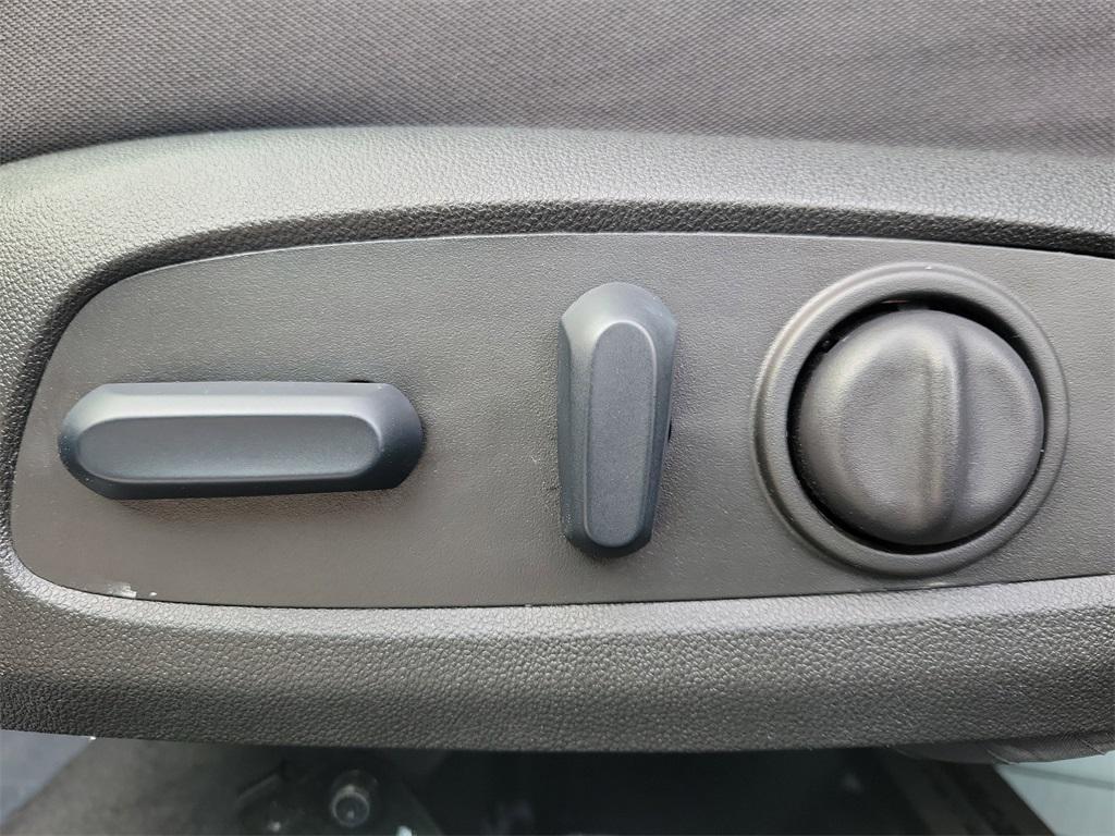 used 2024 Chevrolet Malibu car, priced at $18,999