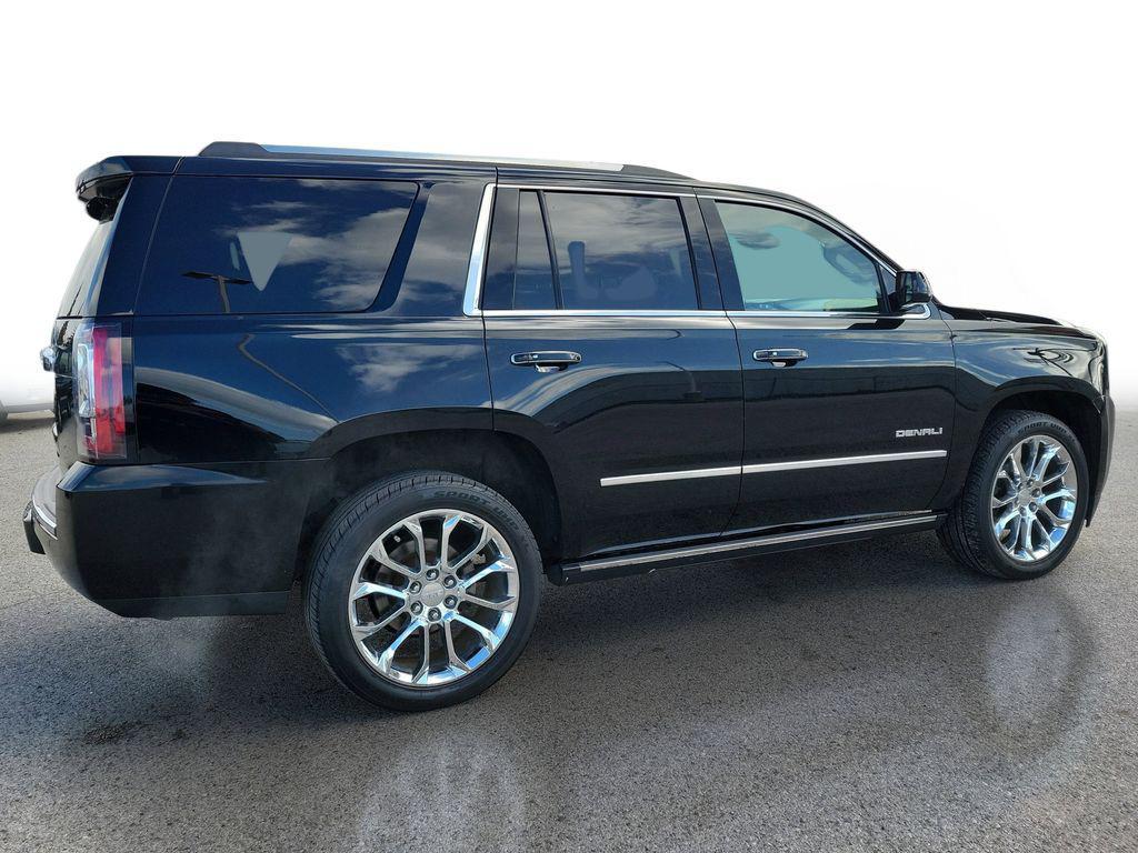 used 2018 GMC Yukon car, priced at $27,999