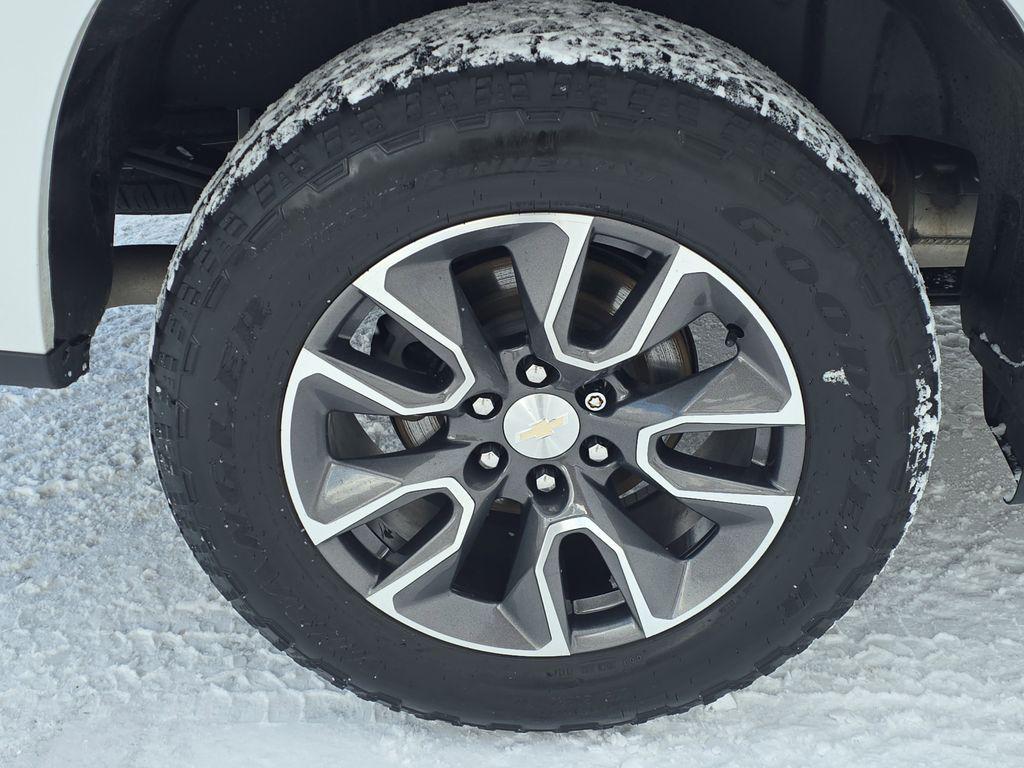 used 2022 Chevrolet Silverado 1500 car, priced at $30,999