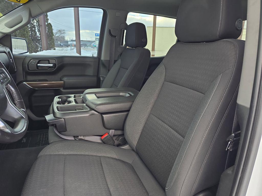 used 2022 Chevrolet Silverado 1500 car, priced at $30,999