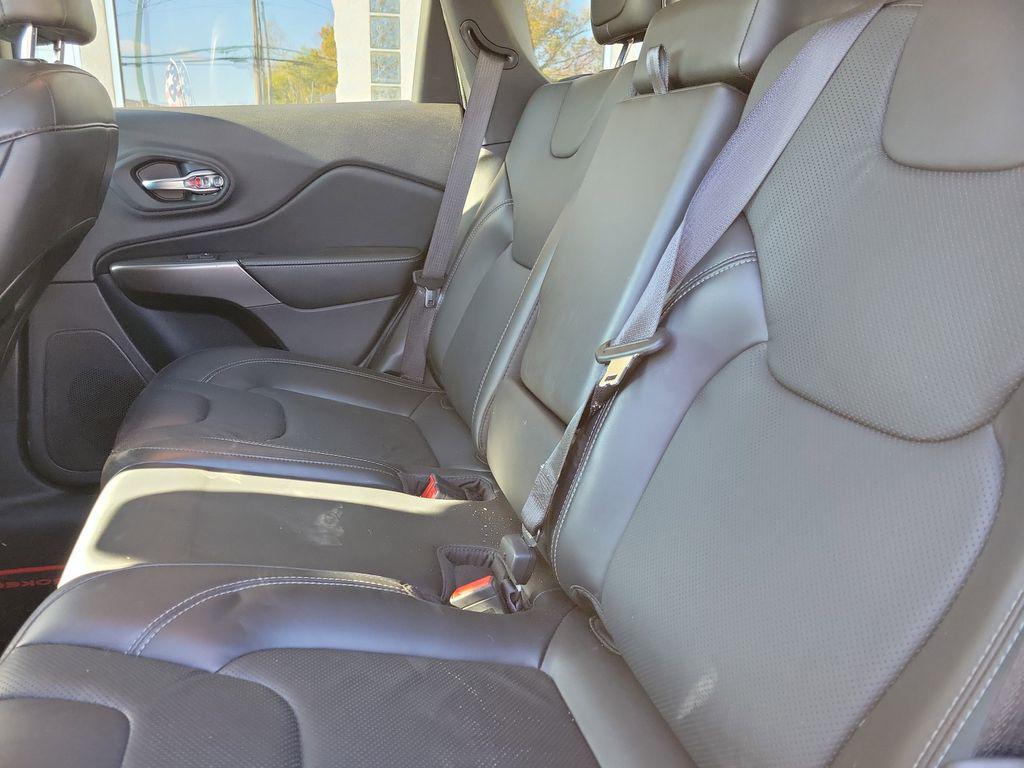 used 2020 Jeep Cherokee car, priced at $14,946