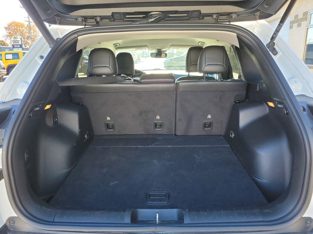 used 2020 Jeep Cherokee car, priced at $14,946