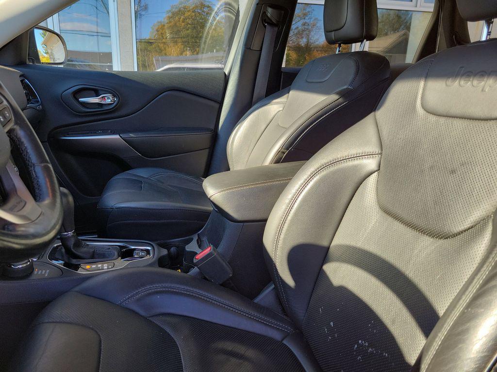 used 2020 Jeep Cherokee car, priced at $14,946