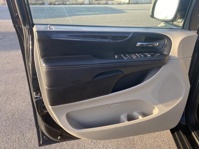 used 2014 Chrysler Town & Country car, priced at $2,999