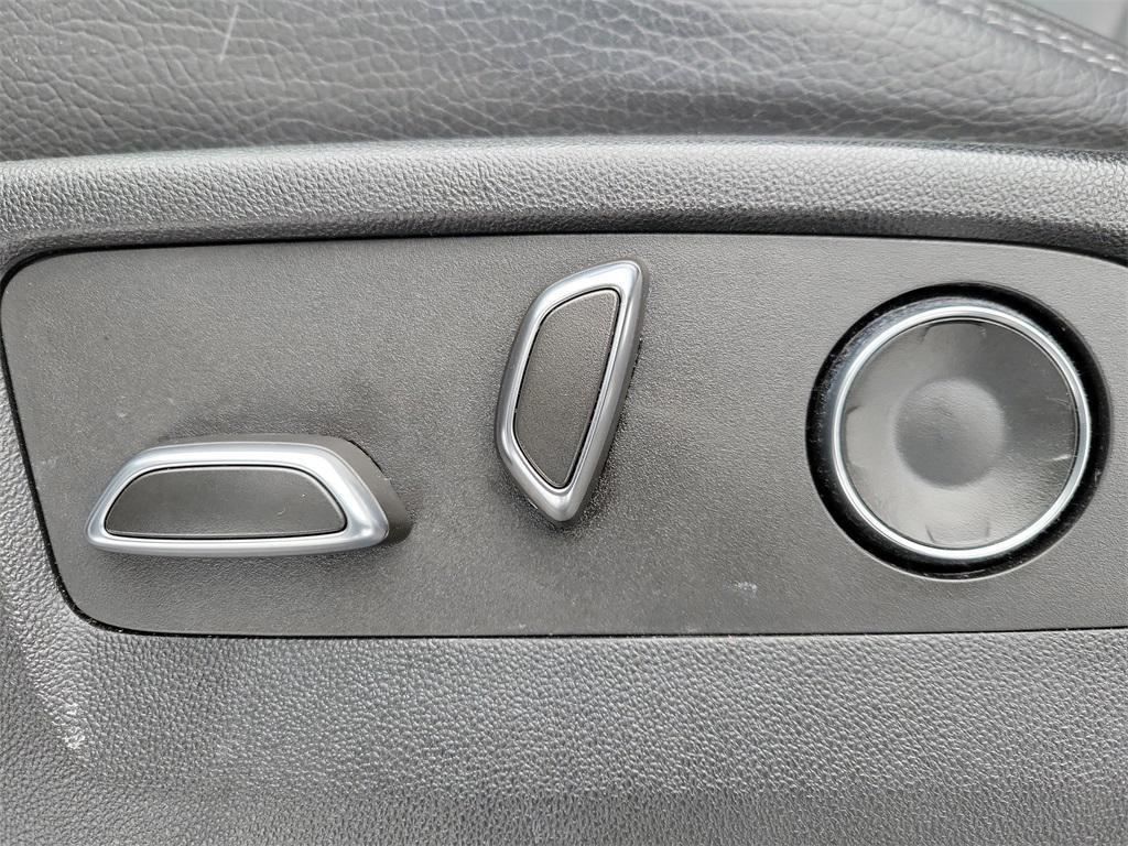 used 2022 GMC Yukon car, priced at $54,449