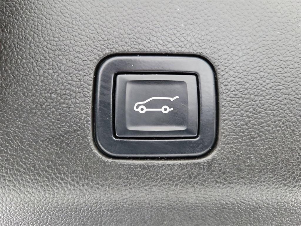 used 2022 GMC Yukon car, priced at $54,449