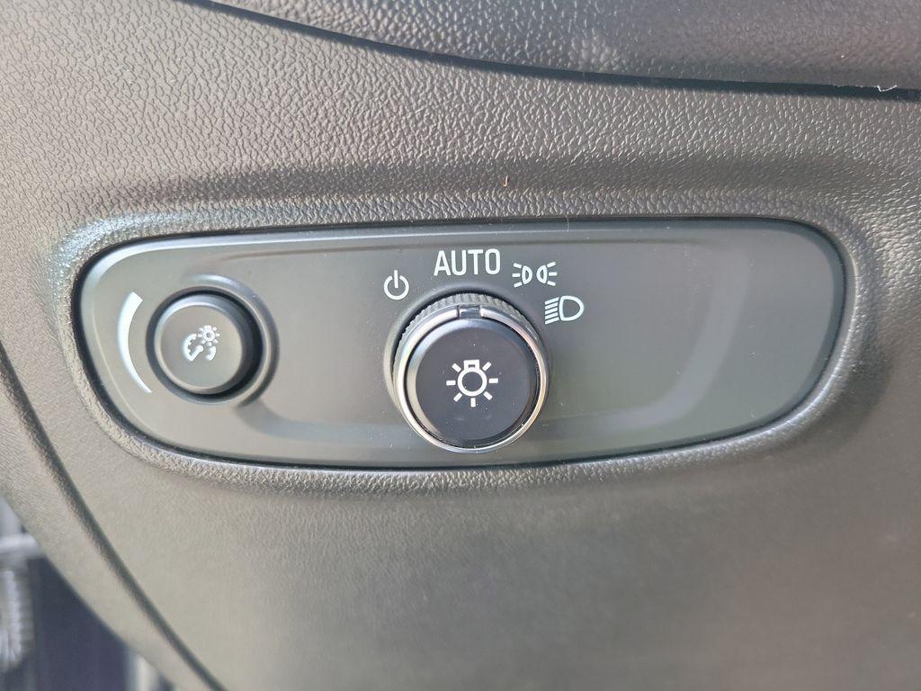 used 2020 Chevrolet Equinox car, priced at $13,799