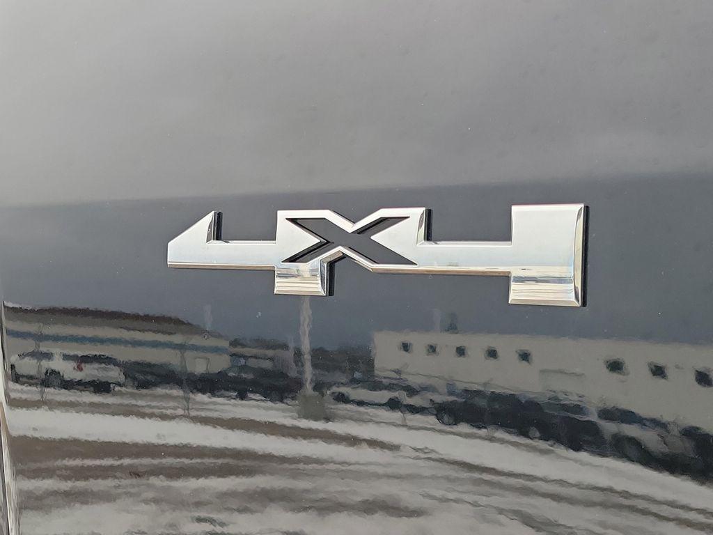 used 2021 GMC Canyon car, priced at $23,949