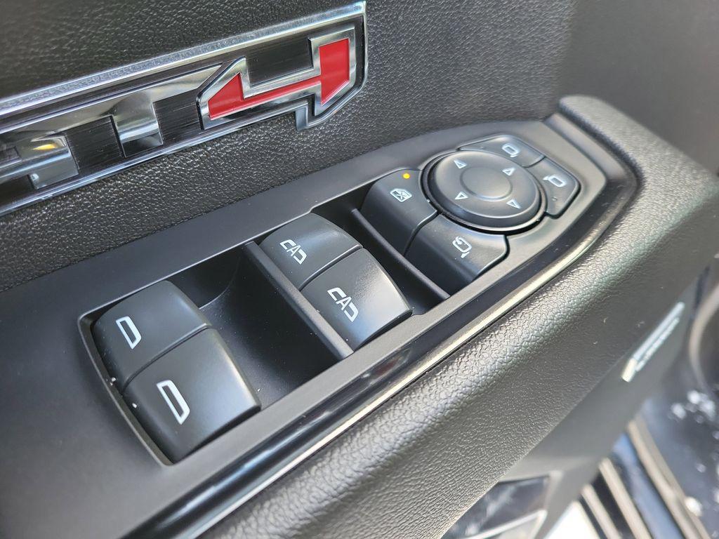 used 2022 GMC Sierra 1500 car, priced at $43,999