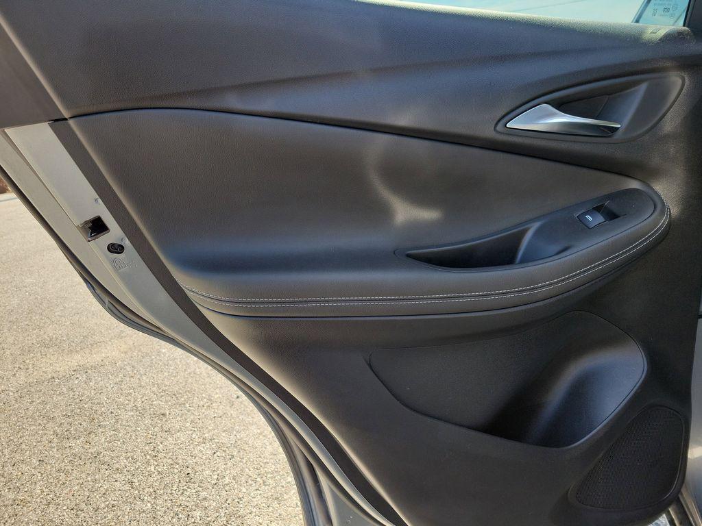 used 2025 Buick Encore GX car, priced at $29,999