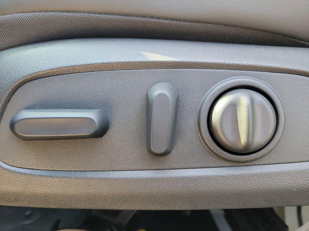 used 2025 Buick Encore GX car, priced at $29,999