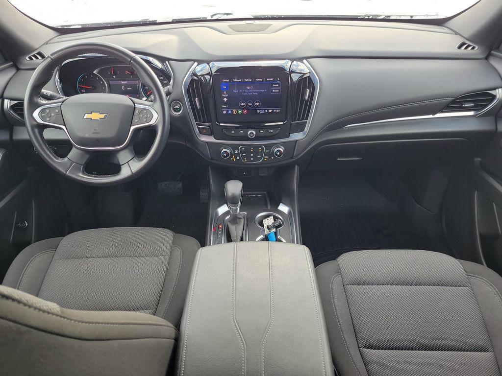 used 2022 Chevrolet Traverse car, priced at $23,499