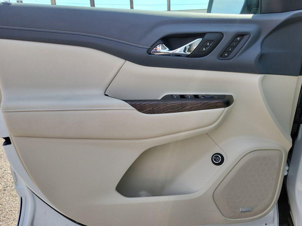 used 2023 GMC Acadia car, priced at $34,999