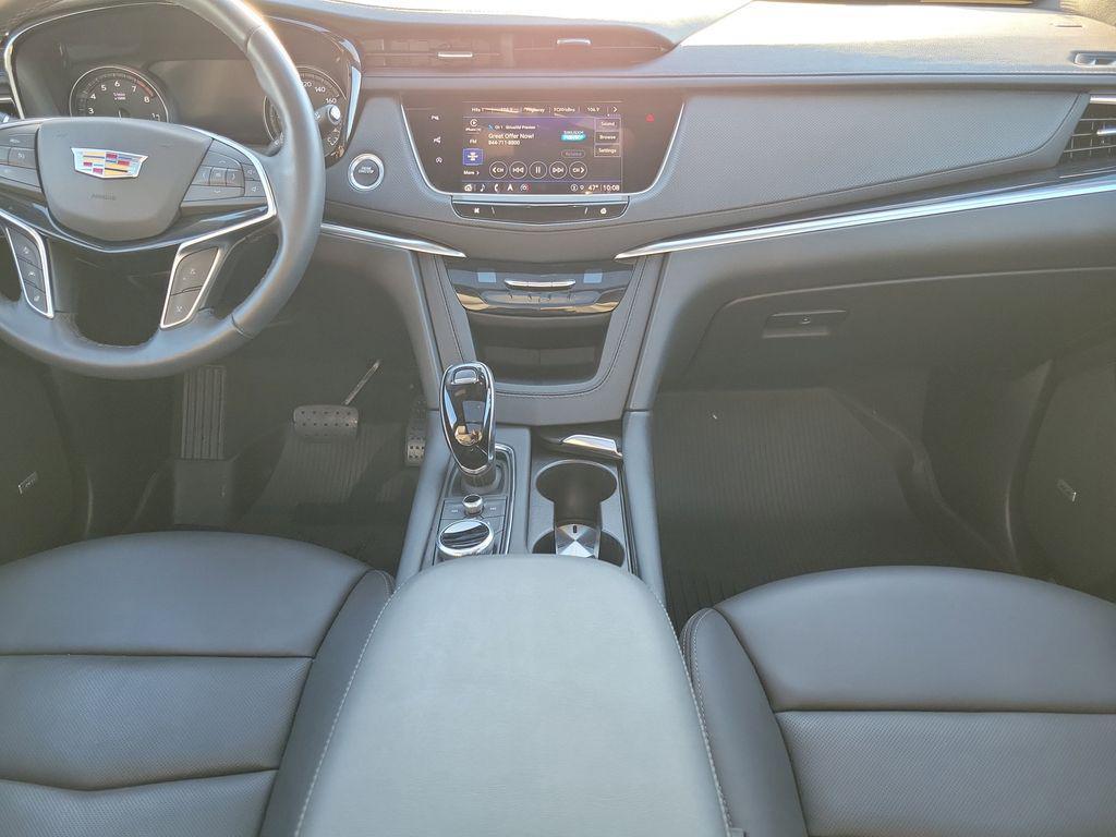 used 2024 Cadillac XT5 car, priced at $37,499