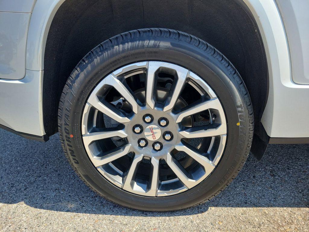 used 2021 GMC Acadia car, priced at $30,998