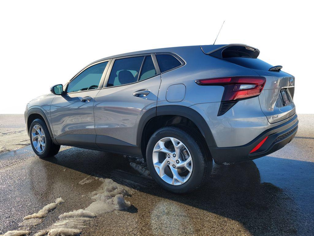 used 2024 Chevrolet Trax car, priced at $20,949