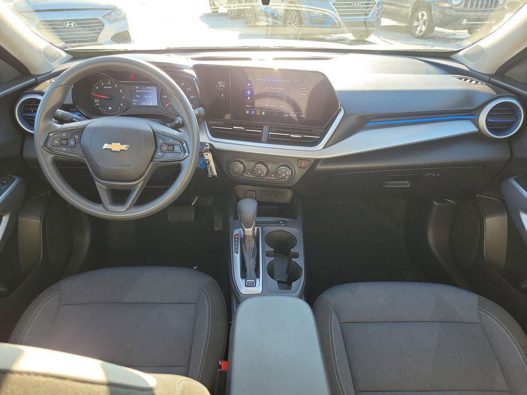 used 2024 Chevrolet Trax car, priced at $20,949