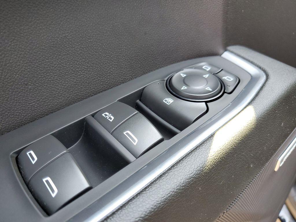 used 2024 Chevrolet Silverado 1500 car, priced at $49,998