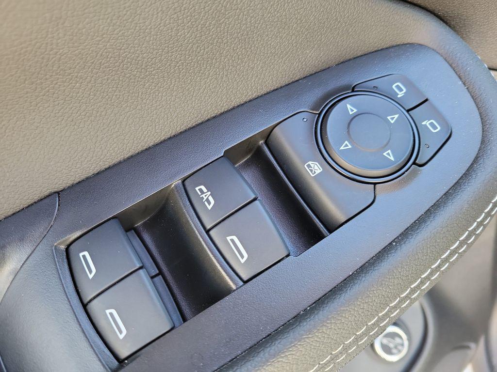 used 2025 Buick Encore GX car, priced at $30,999