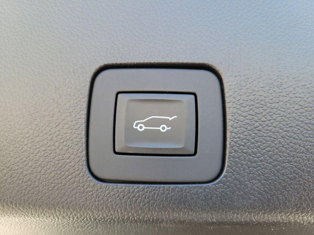 used 2025 Buick Encore GX car, priced at $30,999