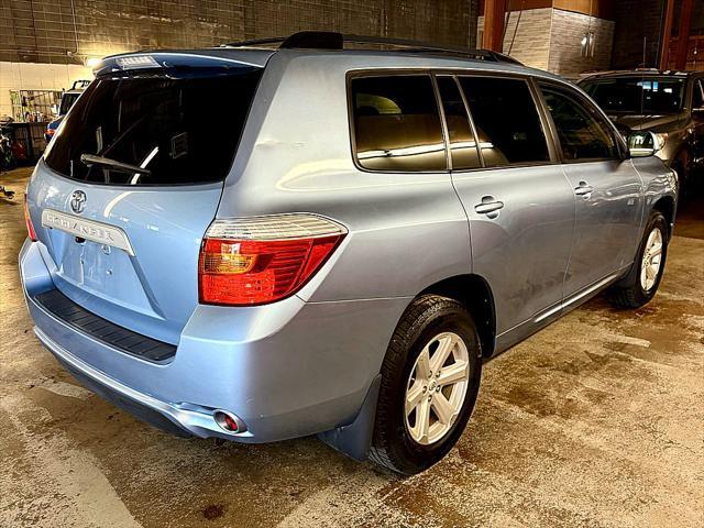 2010 SILVER Toyota Highlander