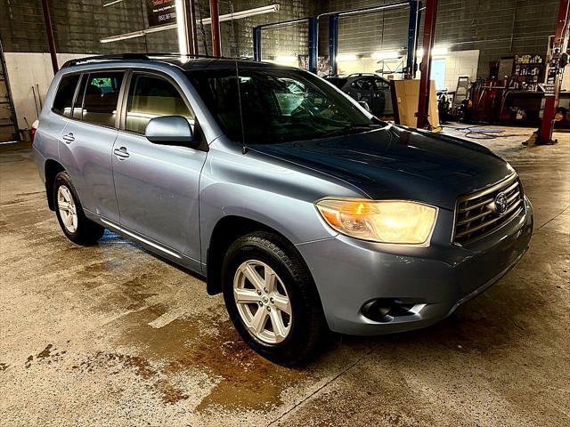 2010 SILVER Toyota Highlander