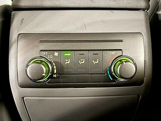 2010 SILVER Toyota Highlander