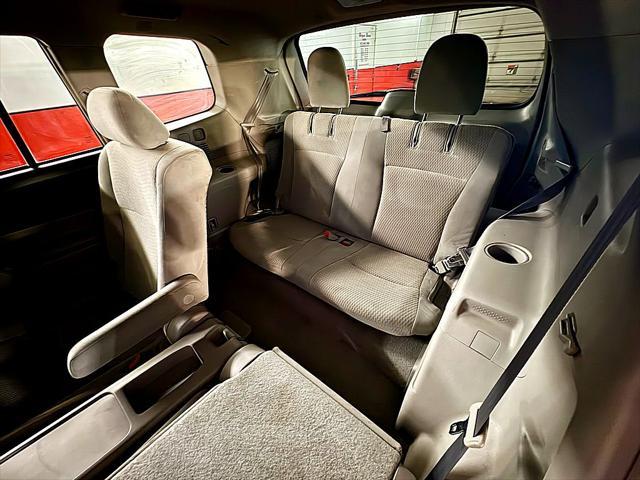2010 SILVER Toyota Highlander
