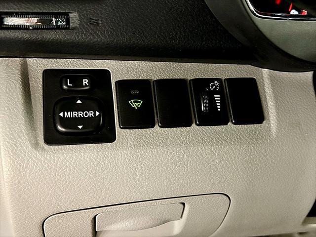 2010 SILVER Toyota Highlander
