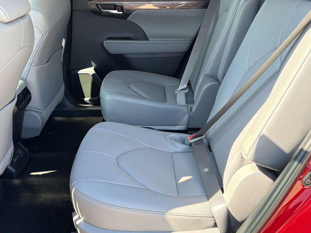 used 2026 Toyota Highlander car, priced at $53,224