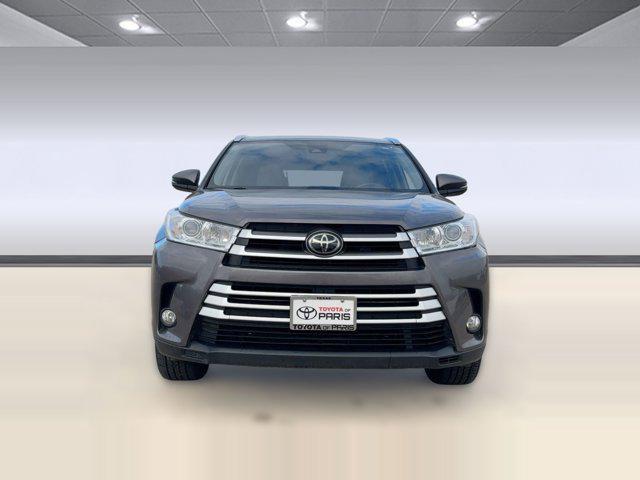 used 2018 Toyota Highlander car, priced at $17,999