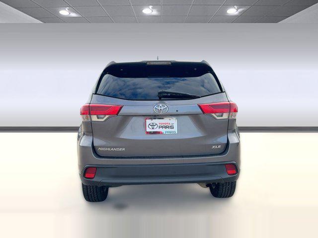 used 2018 Toyota Highlander car, priced at $17,999