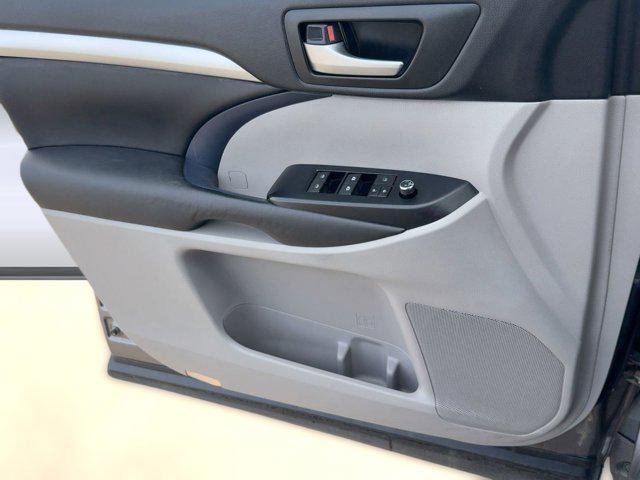 used 2018 Toyota Highlander car, priced at $17,999