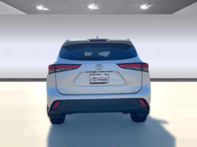 used 2023 Toyota Highlander car, priced at $29,897