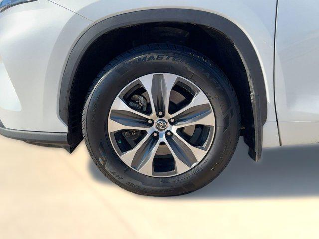 used 2023 Toyota Highlander car, priced at $29,897