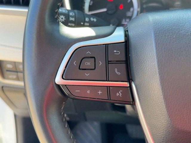 used 2023 Toyota Highlander car, priced at $29,897