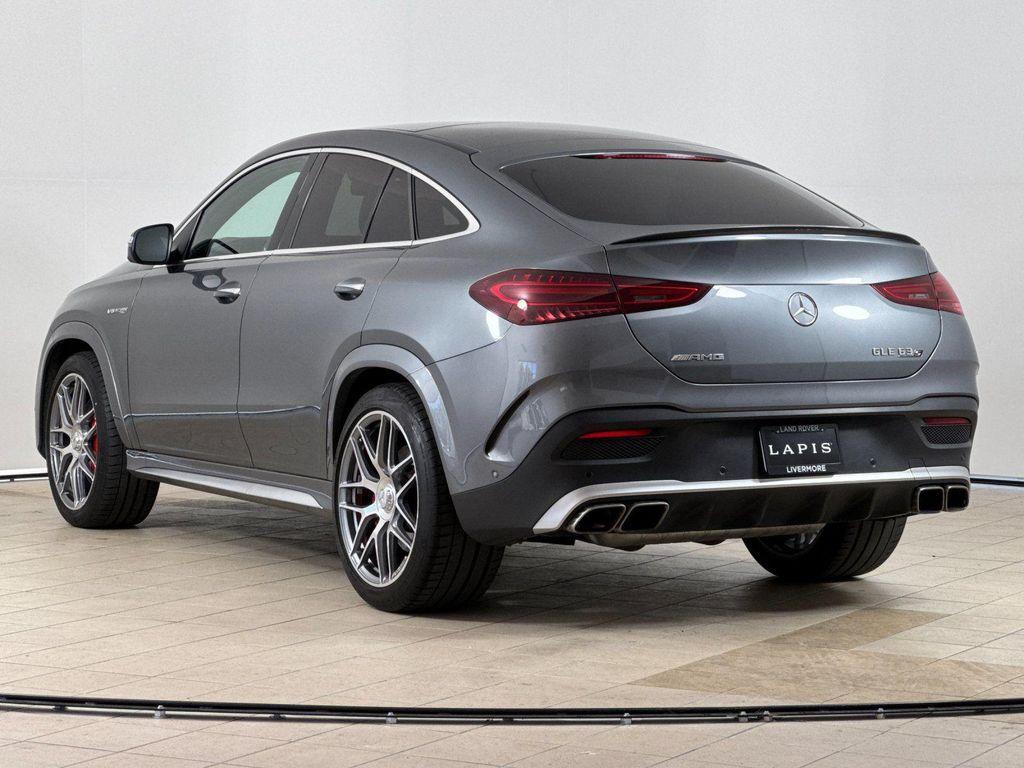 Mercedes-Benz GLE view 3